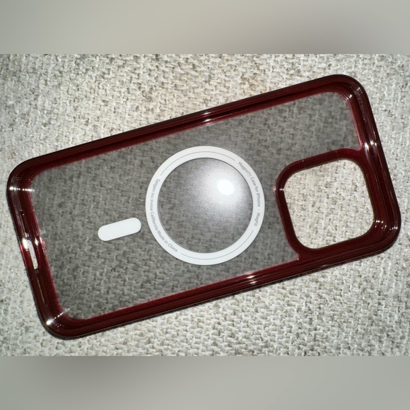 Spigen Ultra Hybrid MagFit Designed - iPhone 15 Pro Case - Deep Red - Picture 9 of 10